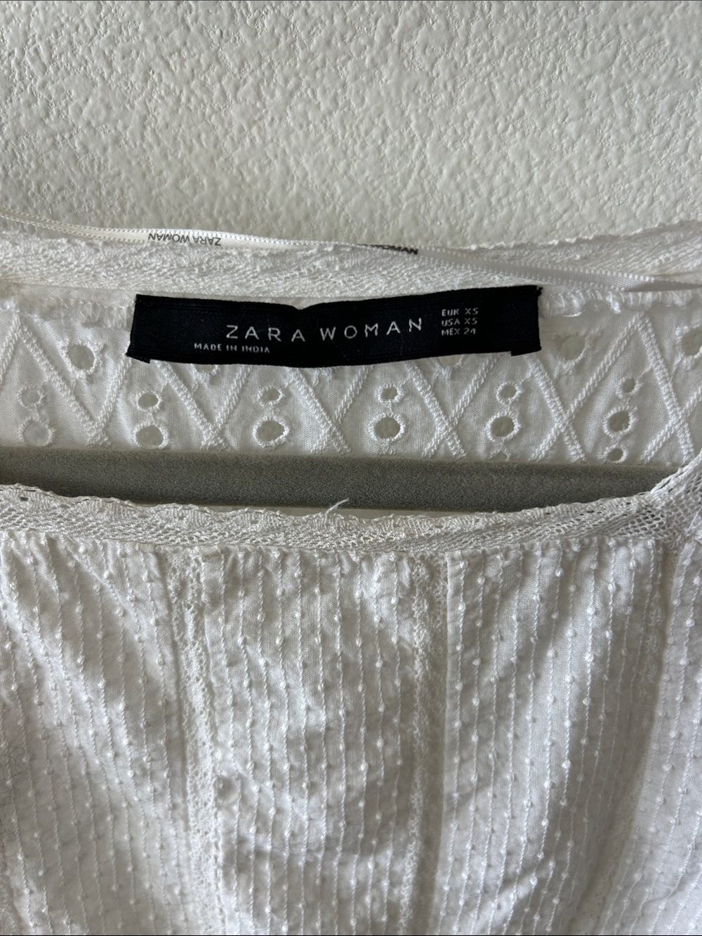 Zara White Eyelet Peasant Blouse - Picture 2 of 3